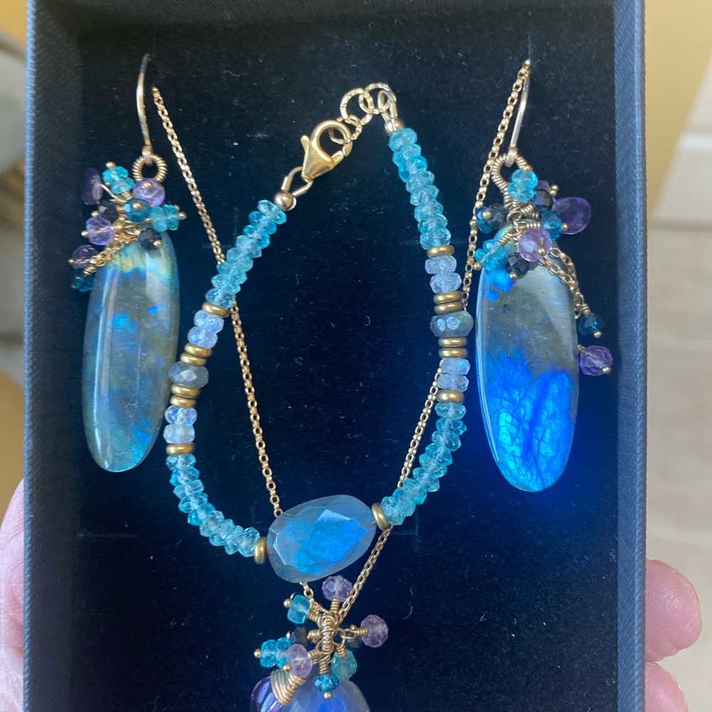 Breathtaking Labradorite Jewelry Set